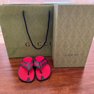 Gucci slides men’s size 6